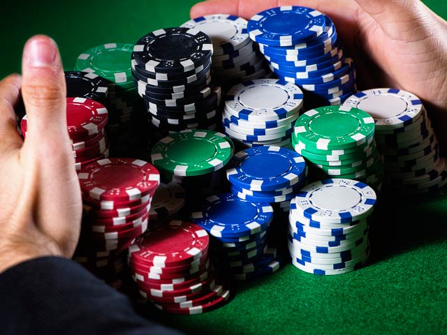 Spletni poker - Aktualni bonusi pri pokru
